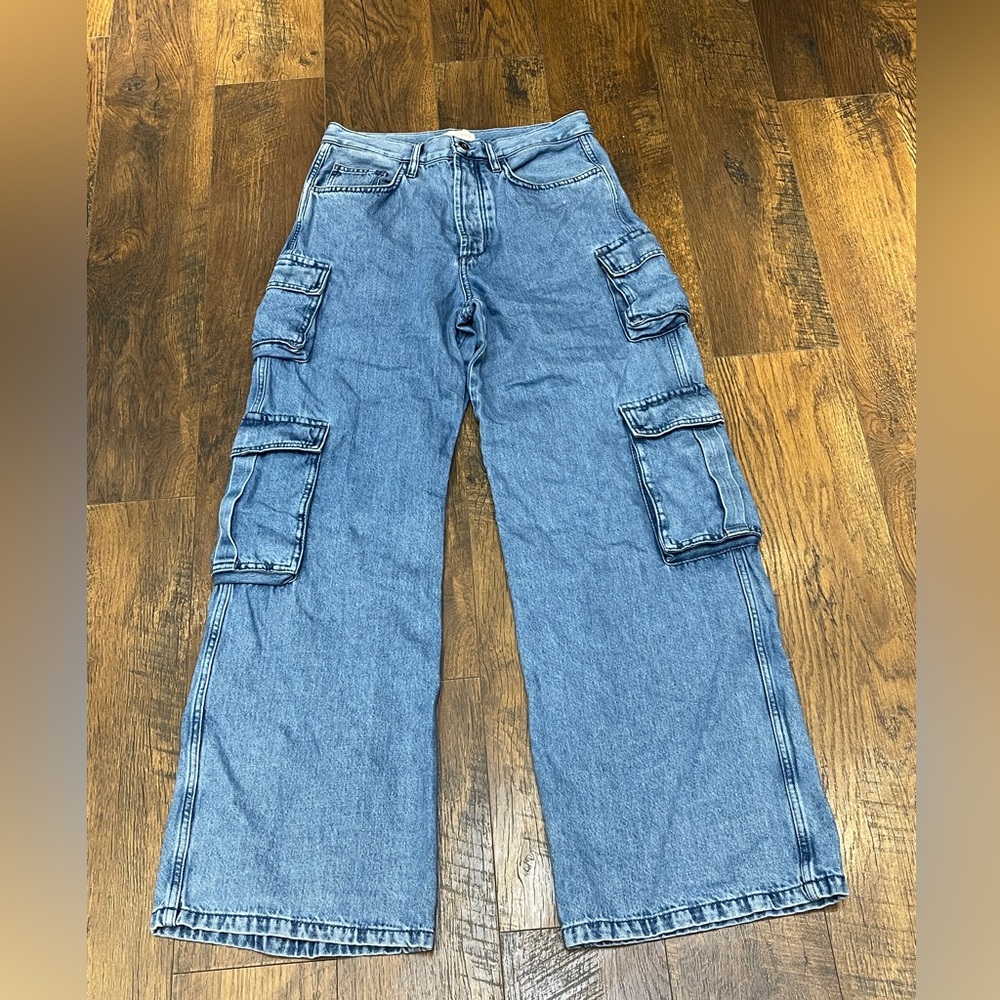 Favorite Daughter EUC Carly Cargo Pants. Size 28.